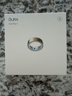 Oura Ring Gen 4 - NEW